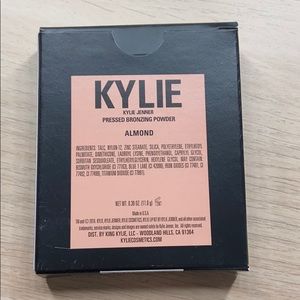 Kylie Jenner Bronzer